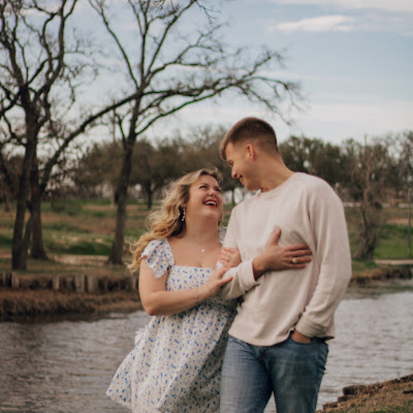 Meet your Posher, Walt and ava - Picture 1 of 1